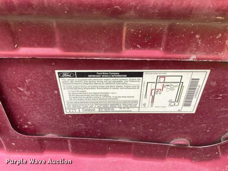 image for item LV9855 1994 Ford F150 XL  SuperCab pickup truck