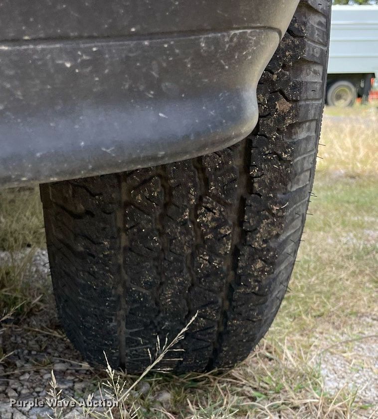 image for item LV9855 1994 Ford F150 XL  SuperCab pickup truck