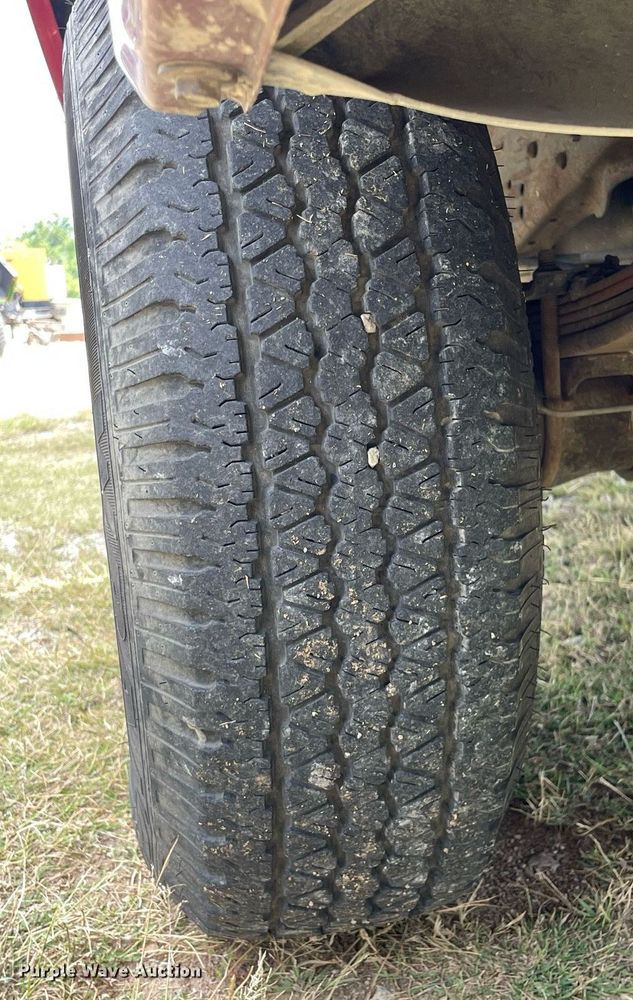 image for item LV9855 1994 Ford F150 XL  SuperCab pickup truck