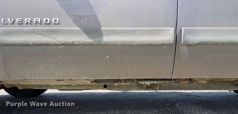 image for item LV9856 2007 Chevrolet Silverado 1500  Crew Cab pickup truck