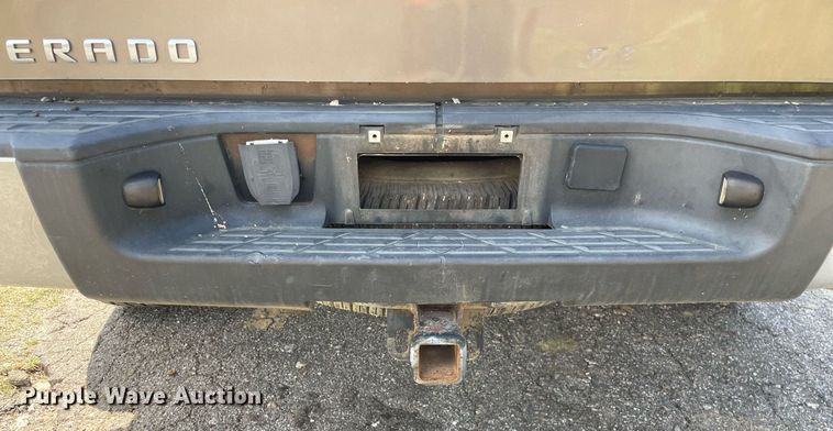 image for item LV9856 2007 Chevrolet Silverado 1500  Crew Cab pickup truck