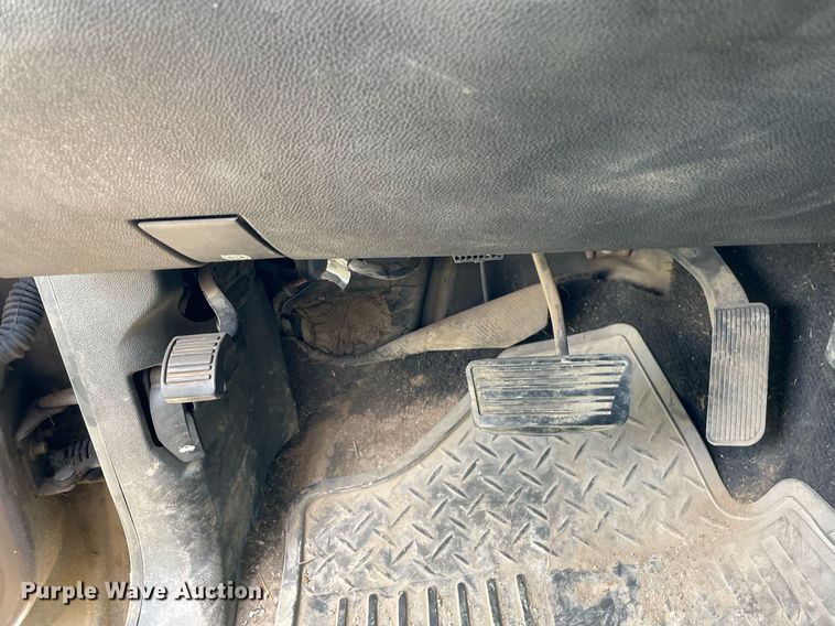 image for item LV9856 2007 Chevrolet Silverado 1500  Crew Cab pickup truck