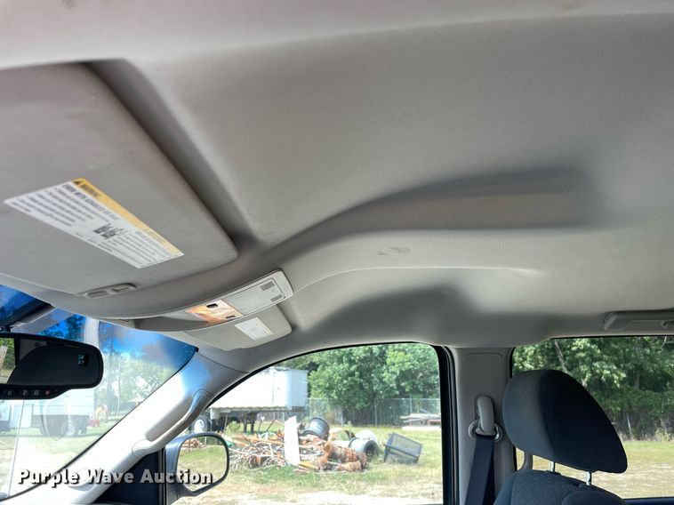 image for item LV9856 2007 Chevrolet Silverado 1500  Crew Cab pickup truck