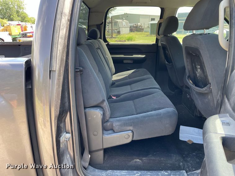 image for item LV9856 2007 Chevrolet Silverado 1500  Crew Cab pickup truck