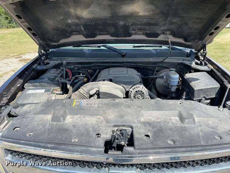 image for item LV9856 2007 Chevrolet Silverado 1500  Crew Cab pickup truck