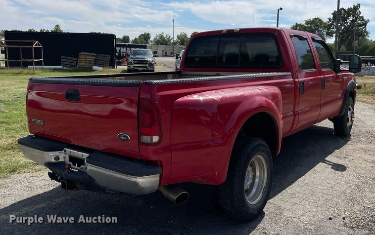 image for item LV9859 2005 Ford F350 Super Duty  Crew Cab pickup truck