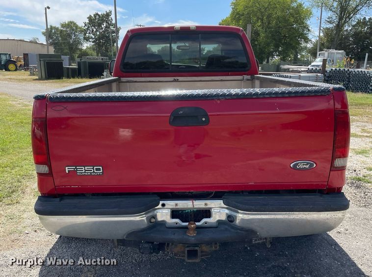 image for item LV9859 2005 Ford F350 Super Duty  Crew Cab pickup truck