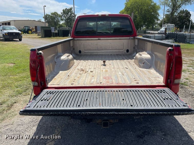 image for item LV9859 2005 Ford F350 Super Duty  Crew Cab pickup truck