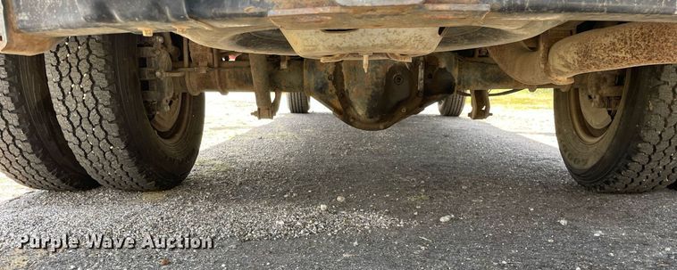 image for item LV9859 2005 Ford F350 Super Duty  Crew Cab pickup truck