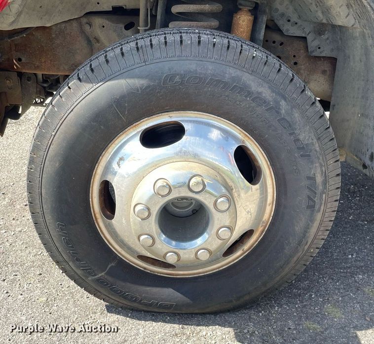 image for item LV9859 2005 Ford F350 Super Duty  Crew Cab pickup truck