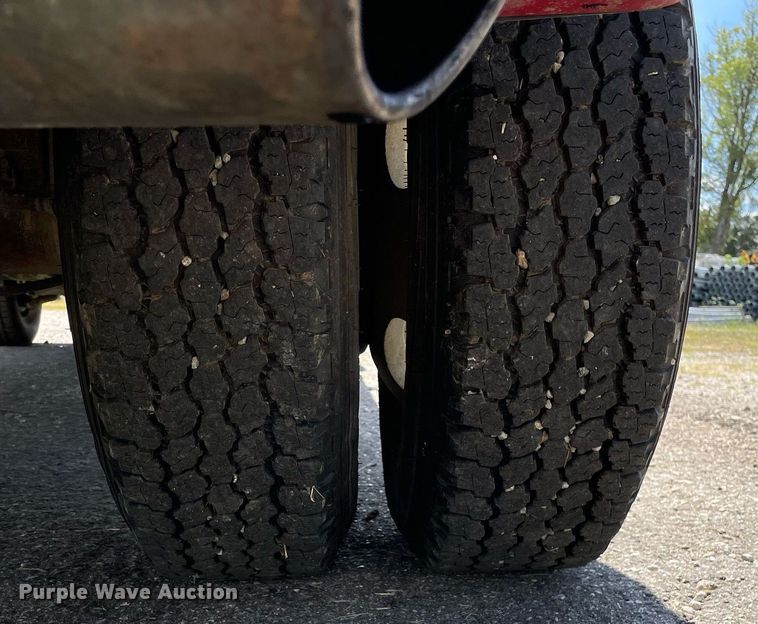 image for item LV9859 2005 Ford F350 Super Duty  Crew Cab pickup truck