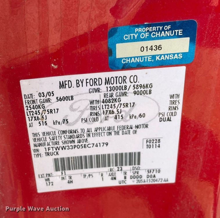 image for item LV9859 2005 Ford F350 Super Duty  Crew Cab pickup truck