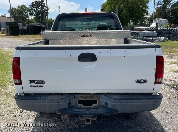 image for item LV9860 2002 Ford F150 XL  SuperCab pickup truck