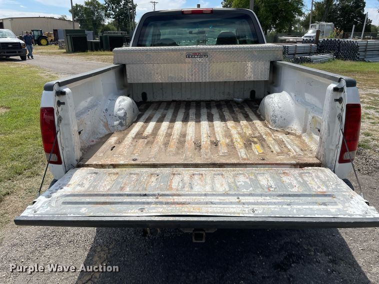 image for item LV9860 2002 Ford F150 XL  SuperCab pickup truck