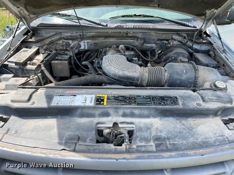 image for item LV9860 2002 Ford F150 XL  SuperCab pickup truck