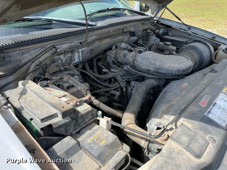 image for item LV9860 2002 Ford F150 XL  SuperCab pickup truck