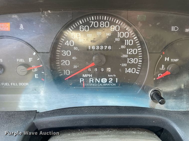 image for item LV9861 2004 Ford Crown Victoria  Police Interceptor