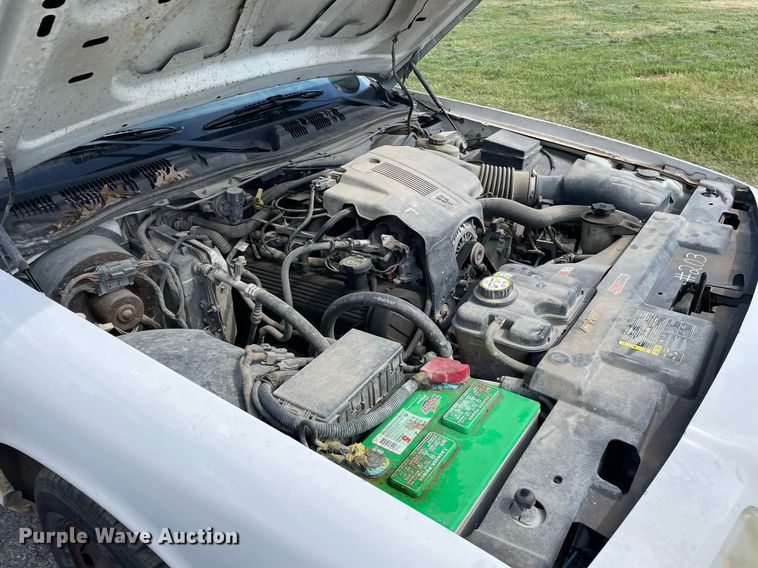 image for item LV9861 2004 Ford Crown Victoria  Police Interceptor