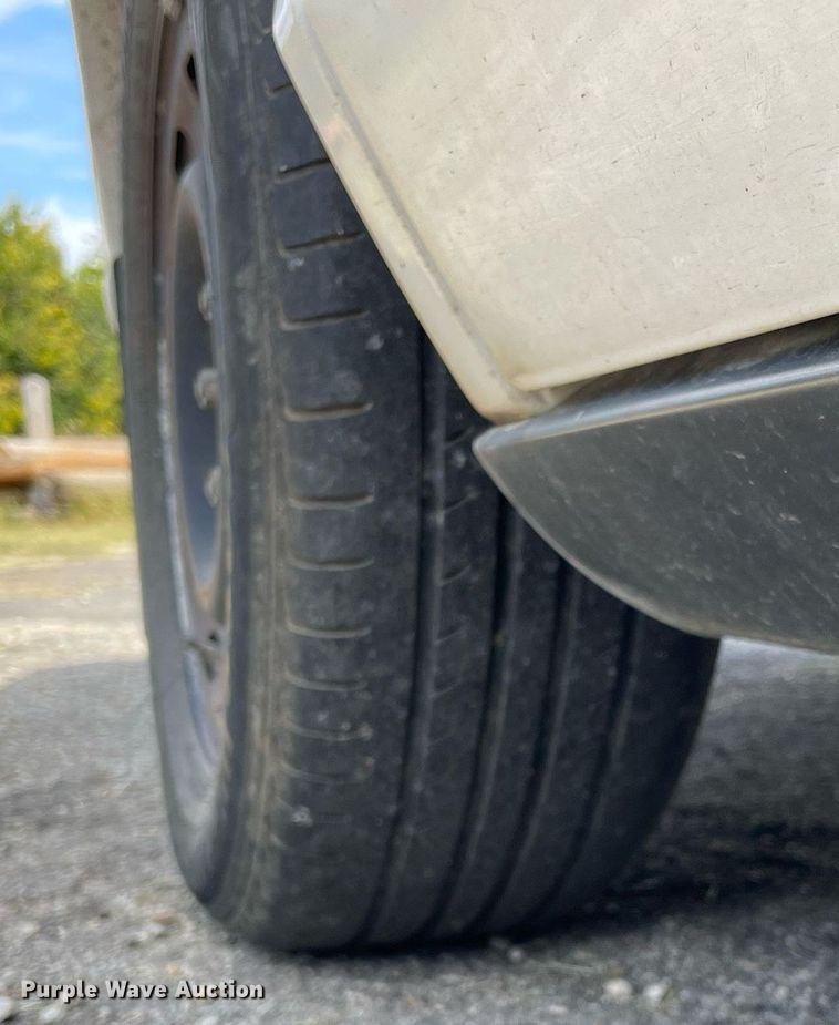 image for item LV9861 2004 Ford Crown Victoria  Police Interceptor