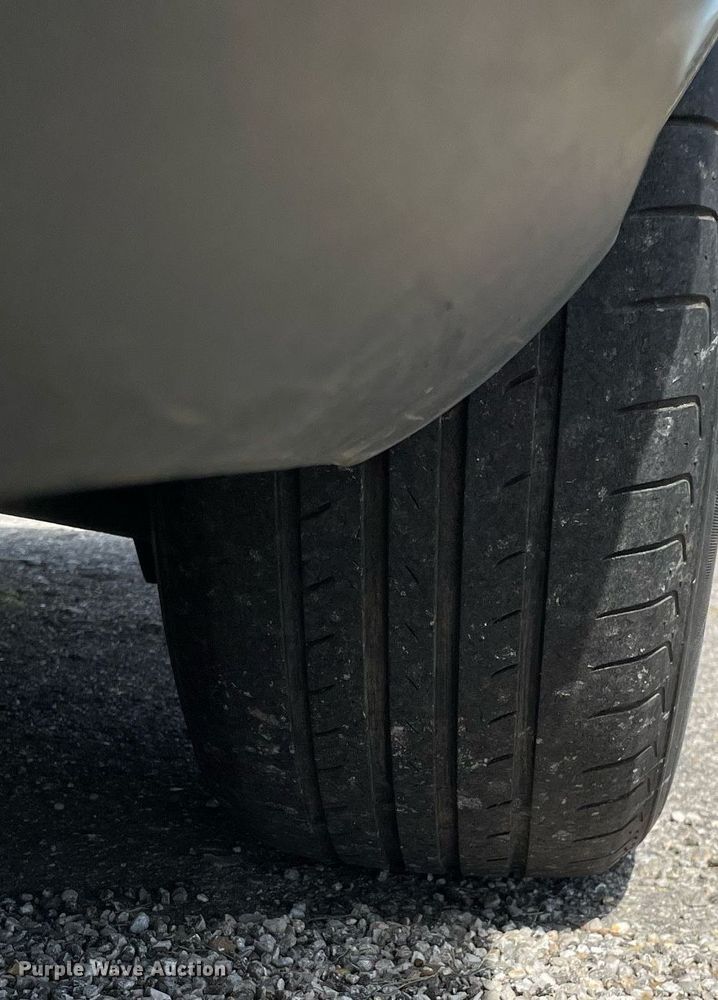 image for item LV9861 2004 Ford Crown Victoria  Police Interceptor