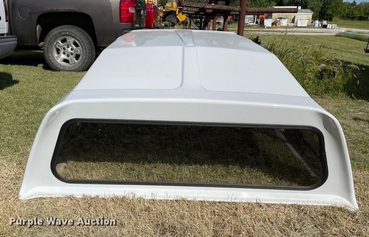 image for item LV9866 Leer  pickup truck topper