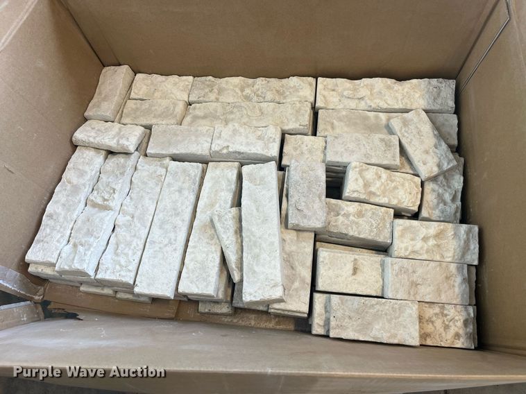 image for item MG9470 Approximately 190 pieces of rock veneer