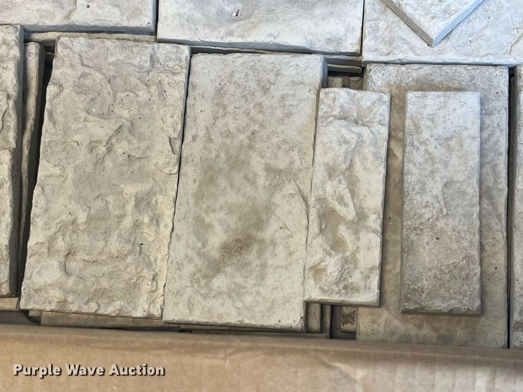 image for item MG9470 Approximately 190 pieces of rock veneer