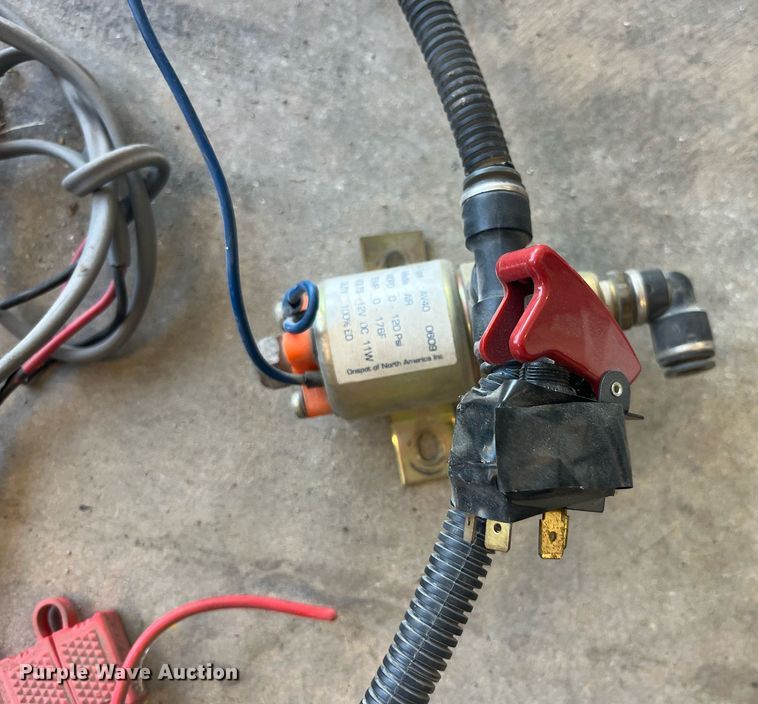 image for item MG9471 Insta-Chain automatic tire chains