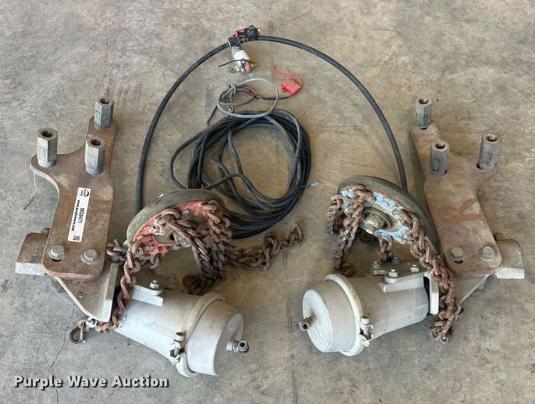 image for item MG9471 Insta-Chain automatic tire chains