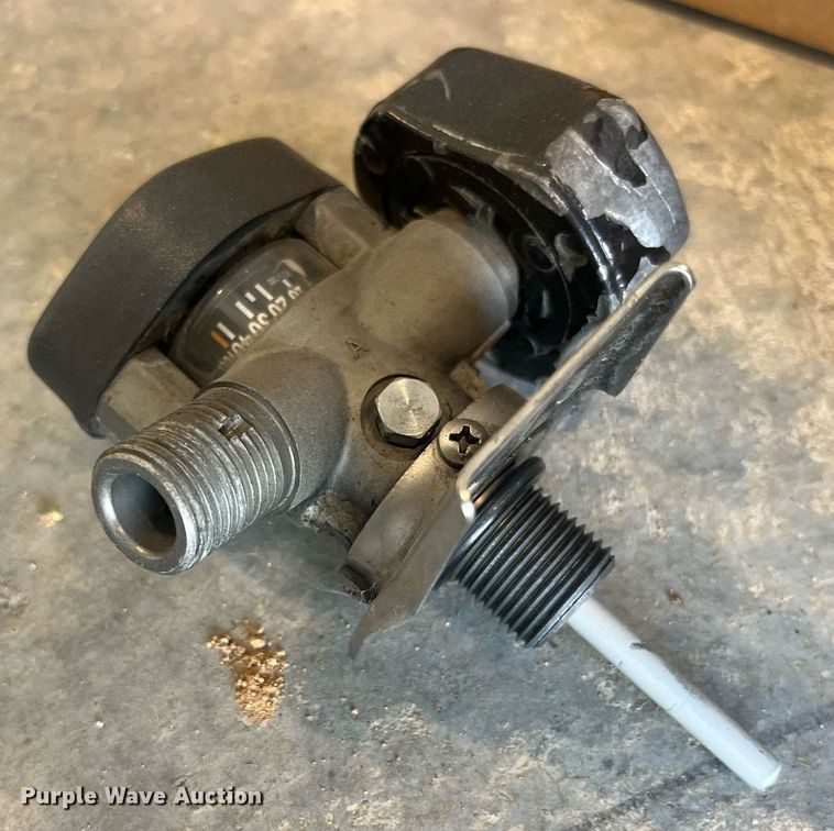 image for item MG9472 Firefighting equipment