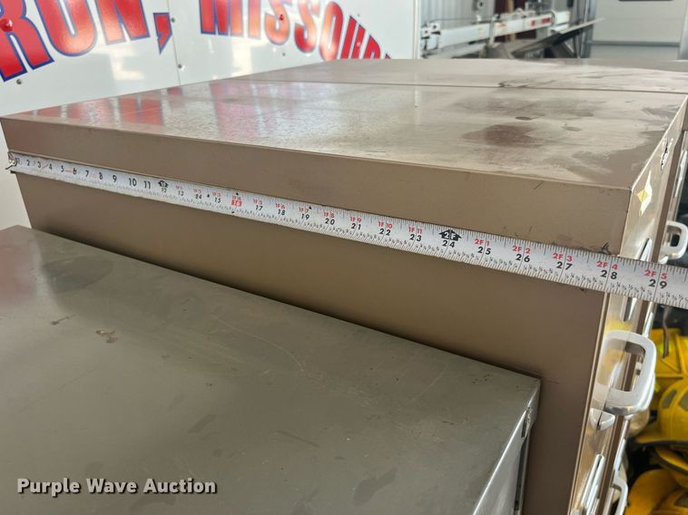 image for item MG9478 (3) metal file cabinets