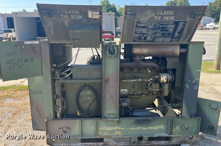 image for item MG9479 1986 John R Hollingsworth Co. MEP-005A  generator