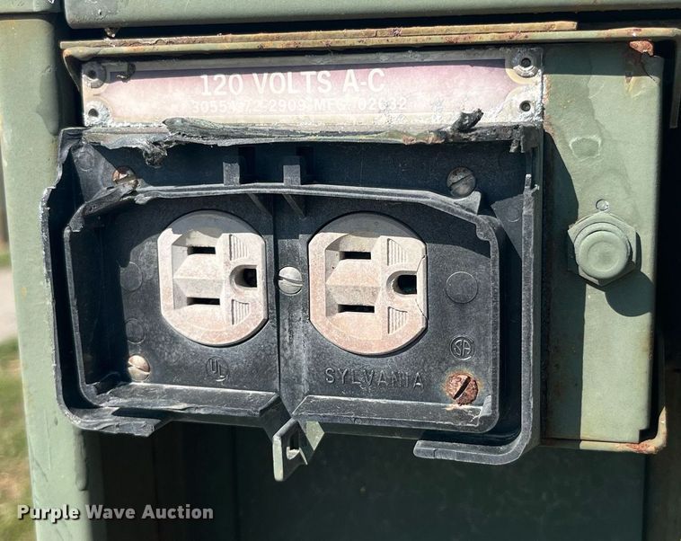 image for item MG9479 1986 John R Hollingsworth Co. MEP-005A  generator