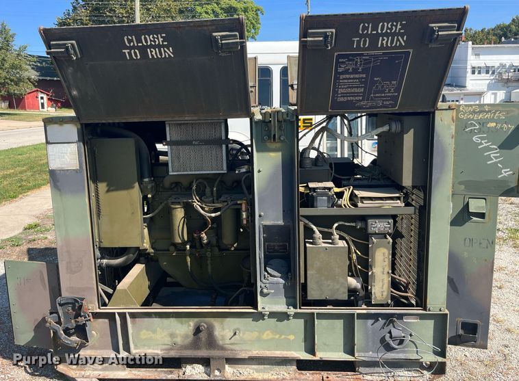 image for item MG9479 1986 John R Hollingsworth Co. MEP-005A  generator