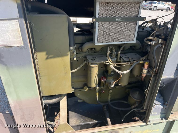 image for item MG9479 1986 John R Hollingsworth Co. MEP-005A  generator