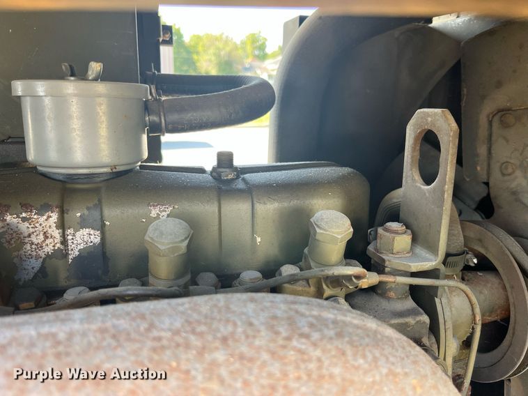 image for item MG9479 1986 John R Hollingsworth Co. MEP-005A  generator