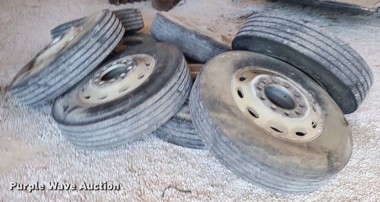 image for item MG9716 (6) 11R25.5 tires and wheels