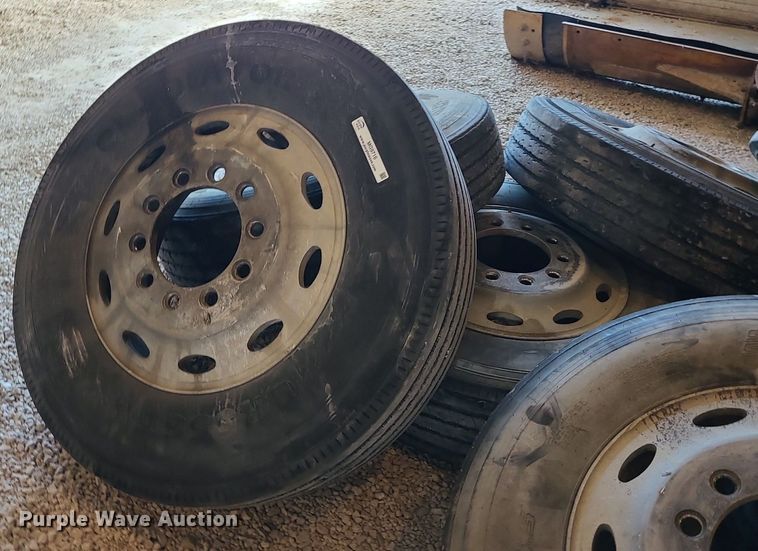 image for item MG9716 (6) 11R25.5 tires and wheels