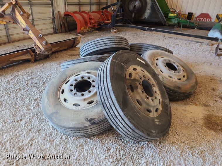 image for item MG9716 (6) 11R25.5 tires and wheels