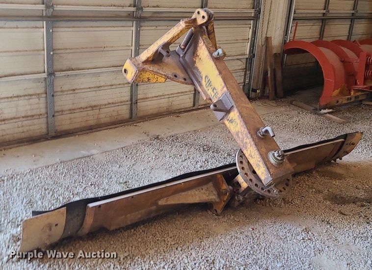 image for item MG9717 8'W  blade