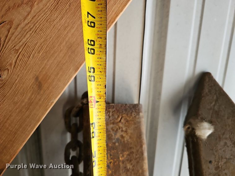 image for item MH9306 (2) 64"L fork attachment