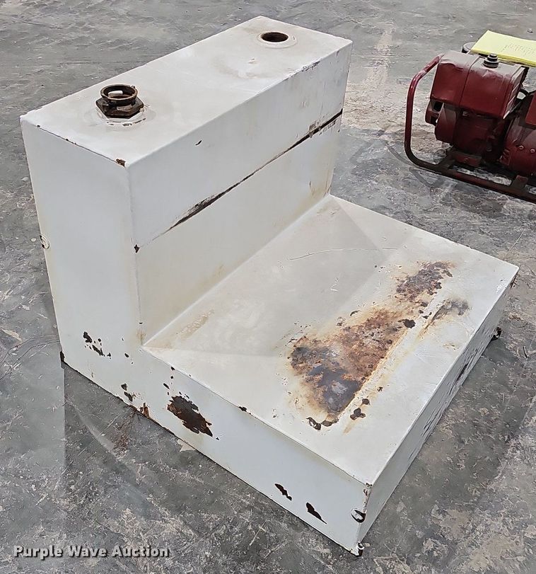 image for item MH9307 Auxiliary fuel tank