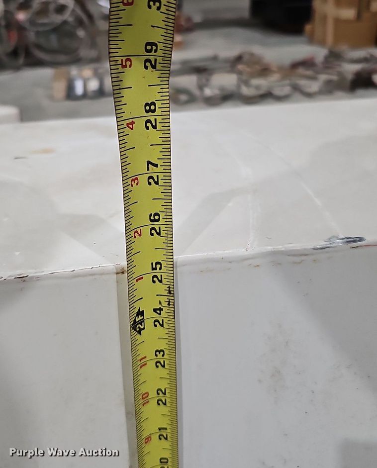 image for item MH9307 Auxiliary fuel tank