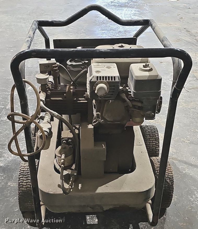 image for item MH9309 Mi-T-M HSP-2003-OMGH  pressure washer