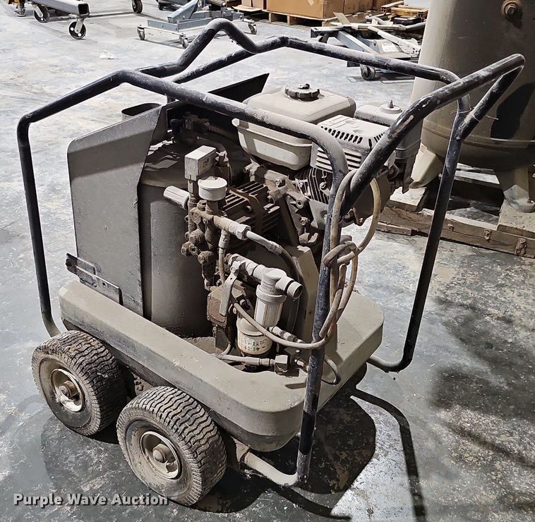 image for item MH9309 Mi-T-M HSP-2003-OMGH  pressure washer