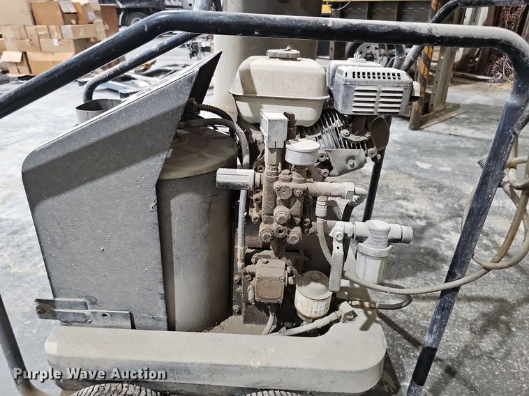 image for item MH9309 Mi-T-M HSP-2003-OMGH  pressure washer