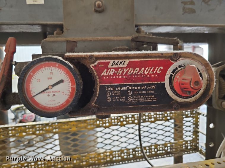 image for item MH9310 Dake 6-475  hydraulic press