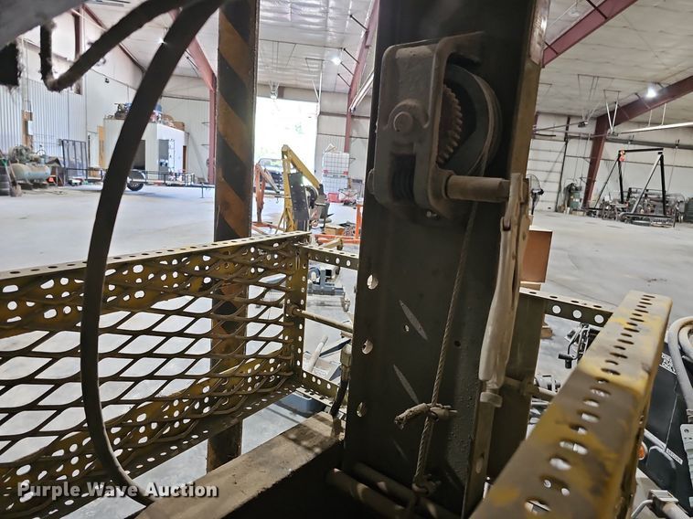 image for item MH9310 Dake 6-475  hydraulic press