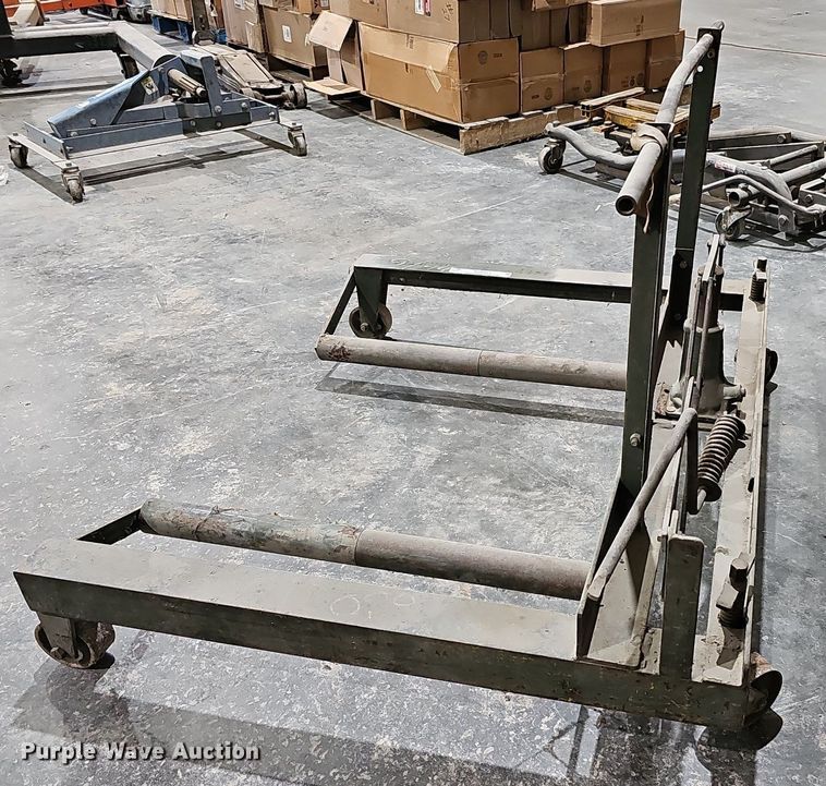 image for item MH9311 Engine jack