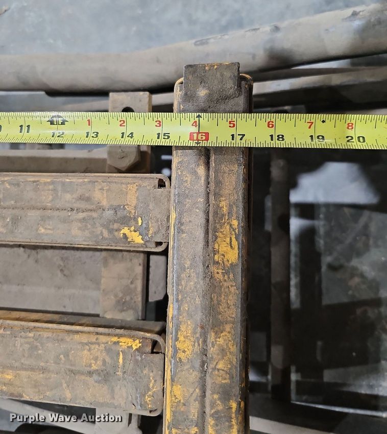 image for item MH9314 Napa 91-717  transmission jack